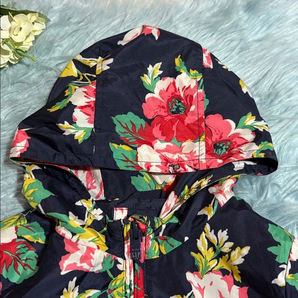 GAP Toddler Floral Jacket - Navy and Multicolor go windbreaker sz 2T
